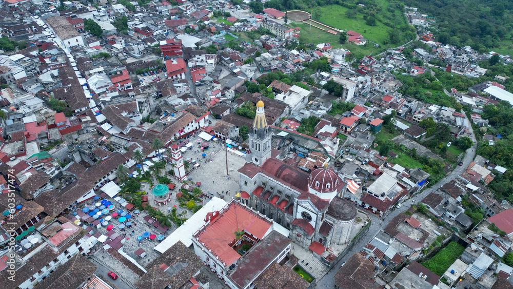 Cuetzalan Unveiled: Aerial Photography at Twilight