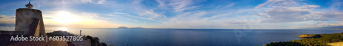 Faro sul mare della Sicilia