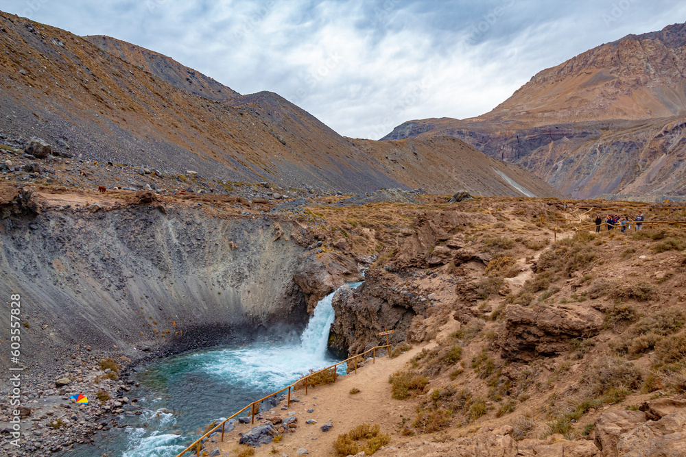 cachoeira  del maipo em Cajón del Maipo e Embalse El Yeso, Chile cordilheira dos Andes, Santiago, Chile