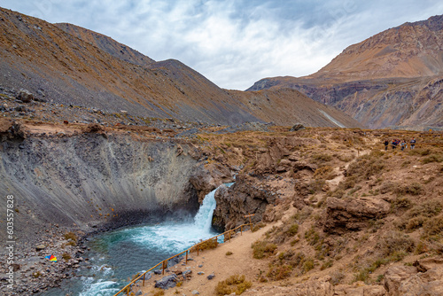 cachoeira del maipo em Cajón del Maipo e Embalse El Yeso, Chile cordilheira dos Andes, Santiago, Chile © Fotos GE