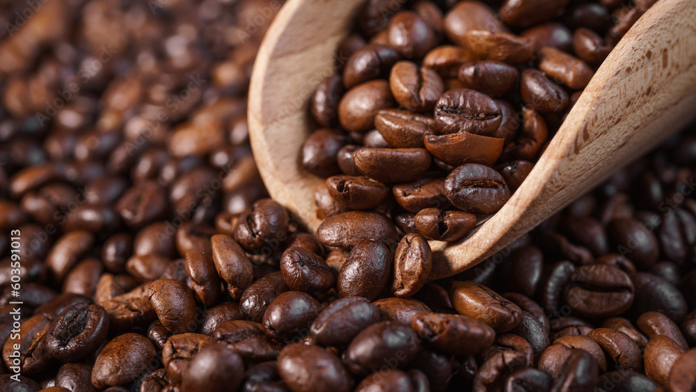 Fototapeta premium Palone ziarna kawy