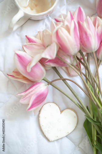 Bouquet of fresh pink tulips in the interior