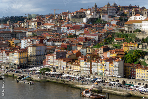 Fototapeta Naklejka Na Ścianę i Meble -  view of the old town of porto country city Douro river