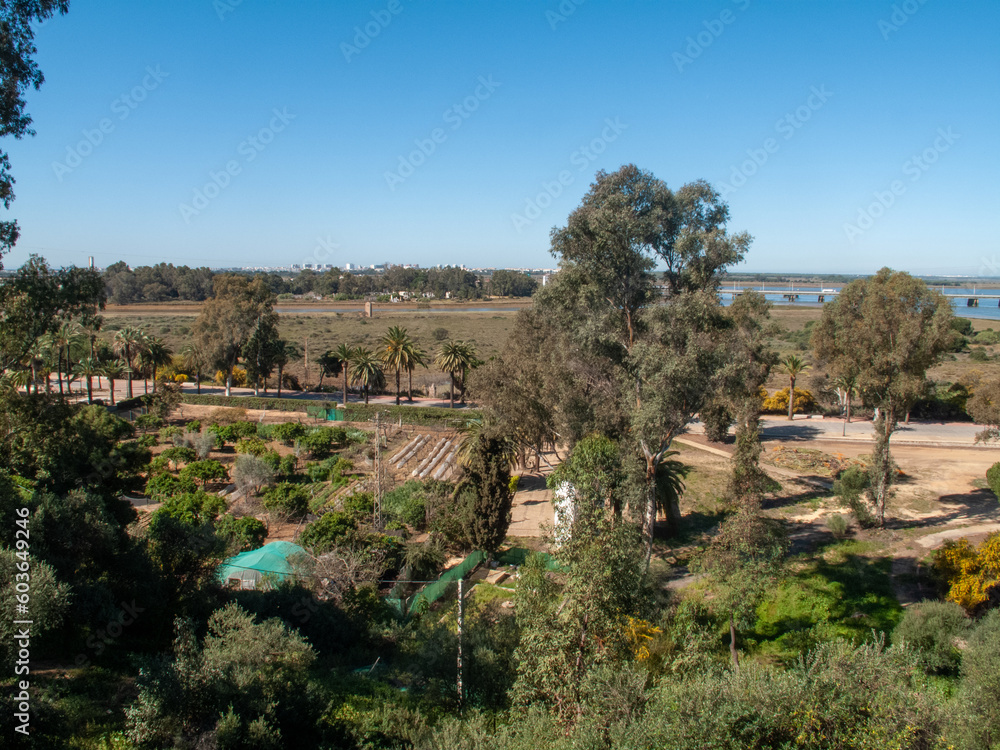 Fototapeta premium Monasterio de Santa María de La Rábida. Se encuentra en el término municipal de Palos de la Frontera, en la provincia de Huelva (Andalucía, España).