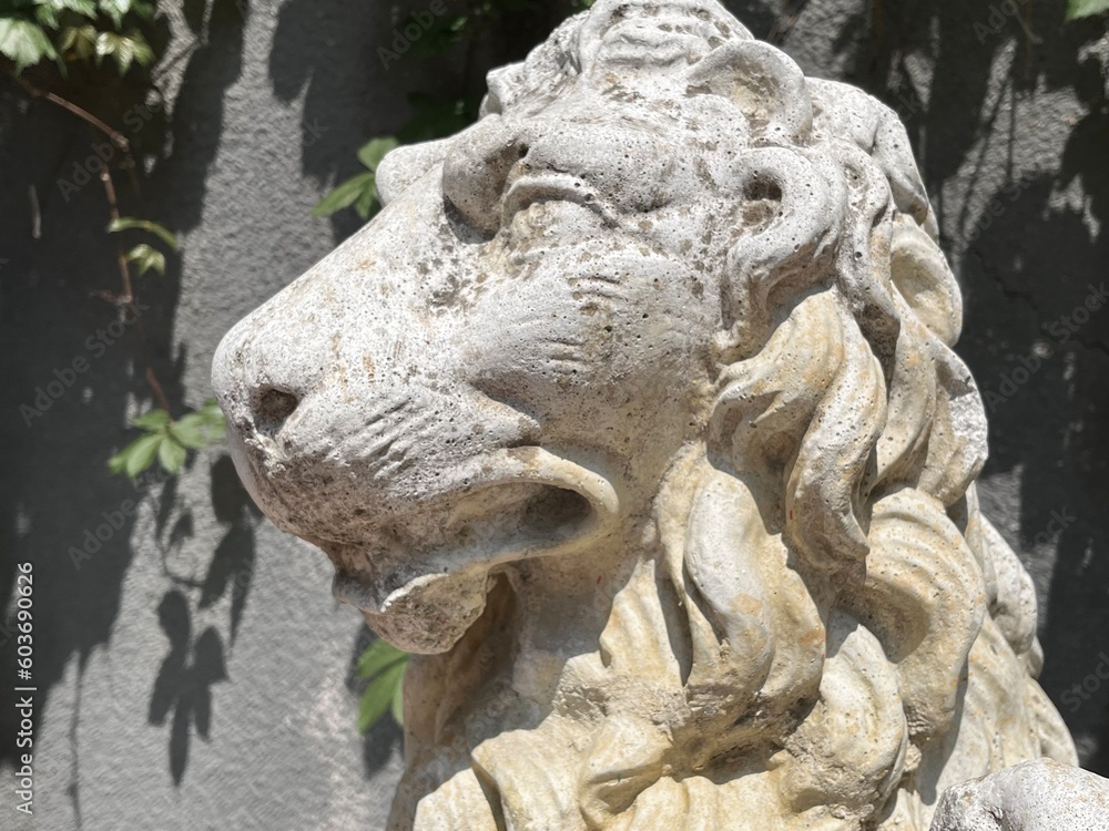 imperial lion statue in sunlight imperial lion statue in sunlight