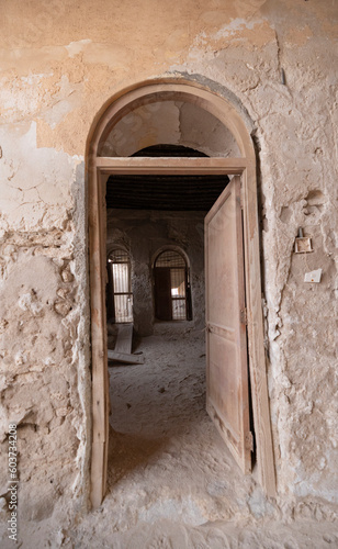 Al Uqair Fort abandoned old building in Eastern Saudi Arabia © hyserb