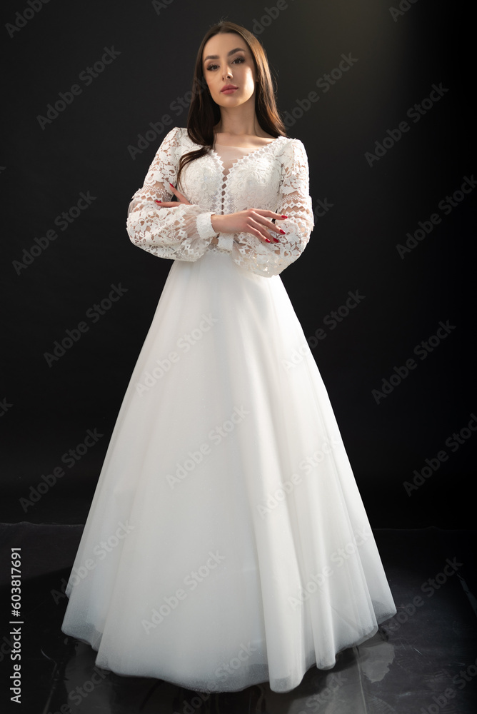 Fototapeta premium Stylish fashion woman bride wedding dress