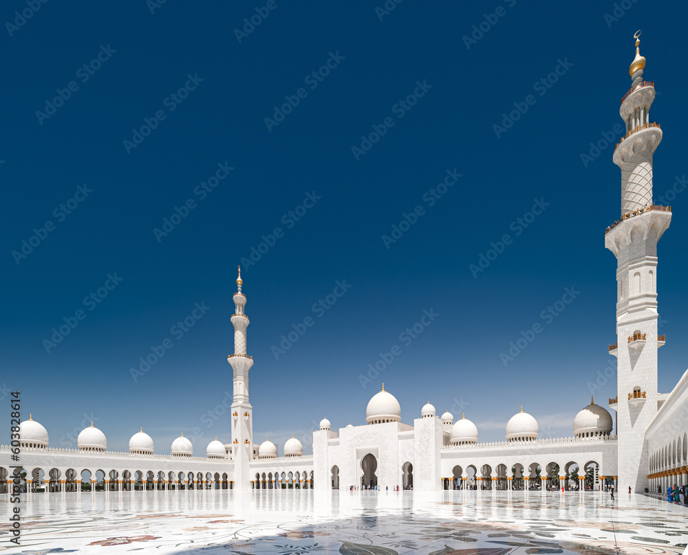 Meczet w Abu Dhabi - Zjednoczone Emiraty Arabskie Sheikh Zayed Grand Mosque - obrazy, fototapety, plakaty 