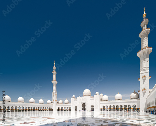 Meczet w Abu Dhabi - Zjednoczone Emiraty Arabskie Sheikh Zayed Grand Mosque photo
