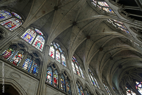 The ribbed vault of the main nave - Saint-Severin church - Paris, France
