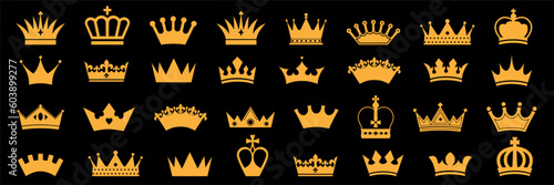 Gold crown icon.Crown icons set. Crown symbol collection. . Vector illustration