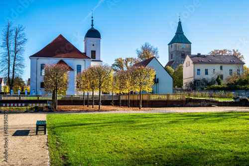 Lustgarten vor Schlosskirche und Stadtpfarrkirche St. Marien Altlandsberg, Brandenburg, Deutschland photo