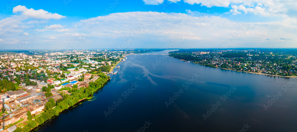 Naklejka premium Kostroma city, Volga river aerial view