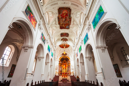 Neumunster Collegiate Church interior  Wurzburg