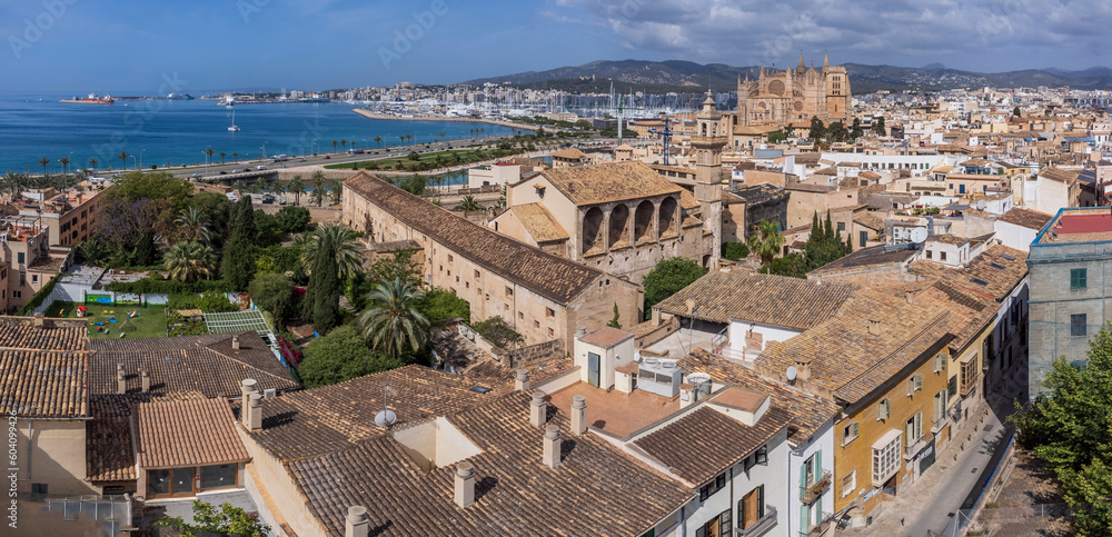 Santa Clara monastery with the cathedral in the second terminus, Palma de Mallorca, Majorca, Balearic Islands, Spain