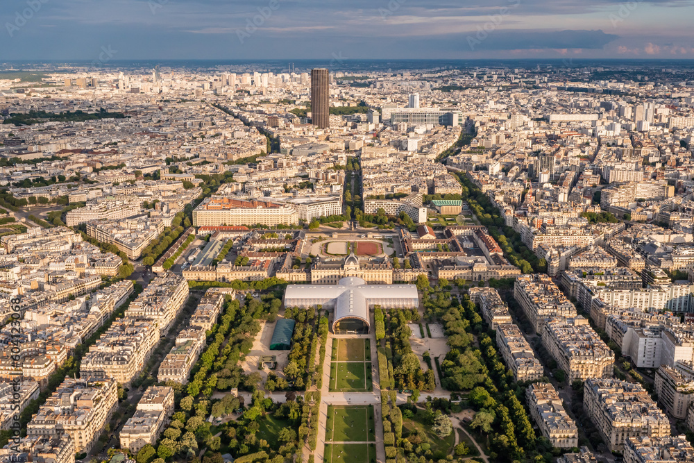 Panoramic view of Paris and the Champ de Mars from the heights