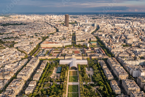 Panoramic view of Paris and the Champ de Mars from the heights © Nicolas VINCENT