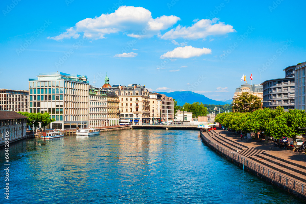 Fototapeta premium Geneva panoramic view in Switzerland