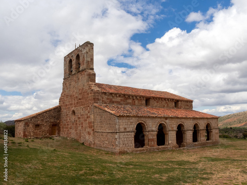 Ermita románica de Santa María de Tiermes (siglo XII). Montejo de Tiermes, Soria, España.