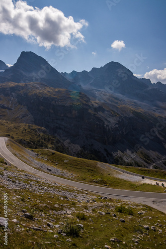 Obraz na płótnie Clouds over mountain scenic road Stelvio Pass in Alps w salonie