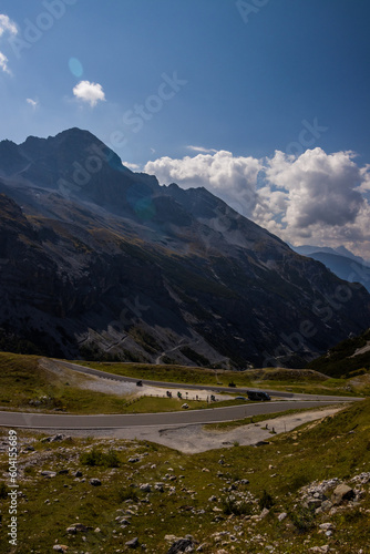 Obraz na płótnie Clouds over mountain scenic road Stelvio Pass in Alps w salonie