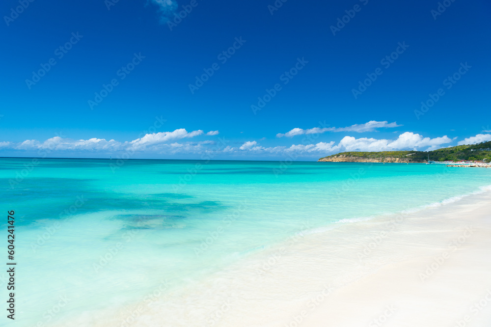 photo of seascape horizon at summer vacation. seascape at summer vacation.