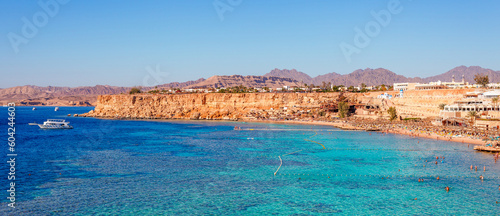 Obraz na płótnie Sunny resort beach on the Red Sea in Sharm el Sheikh, Sinai, Egypt w salonie