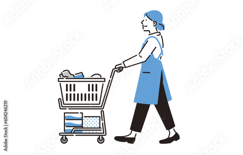 買い物をする家事代行のスタッフ