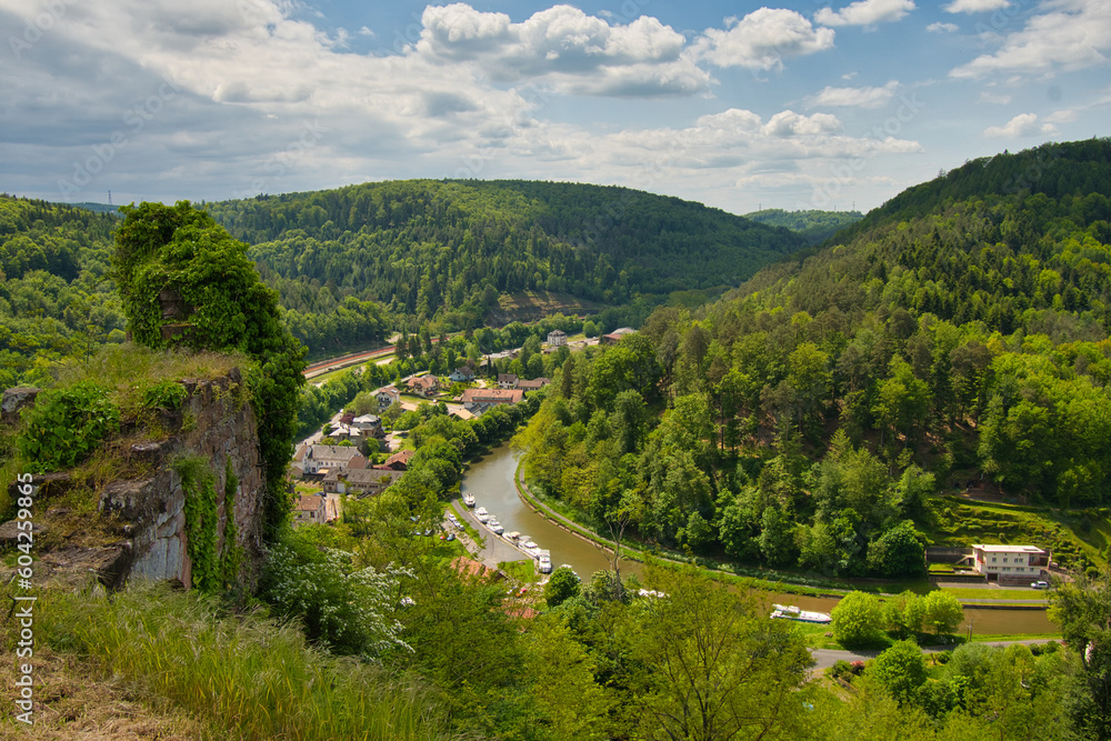 Lutzelbourg am Kanal Marne au Rhin in Frankreich