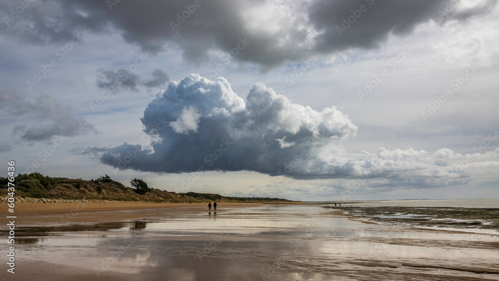 Île d'Oléron - La côte, la plage la mer, le ciel et les nuages