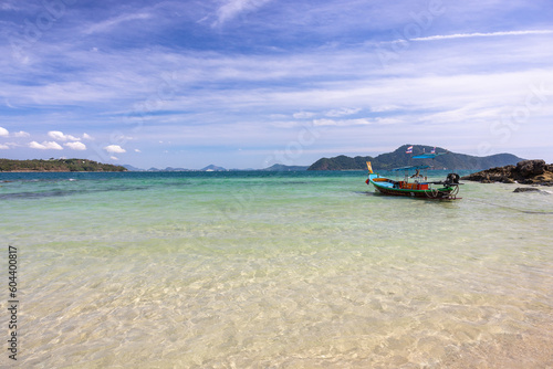 Ko Bon, a small island south of Phuket, not well known and not too busy. Azure sky and turquoise sea, a real little paradise. © Philippe