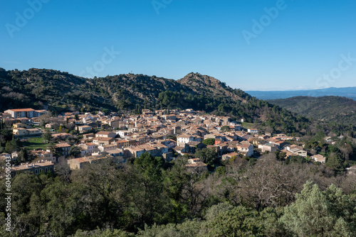 La Garde-Freinet, village au cœur du Massif des Maures, en France, en Provence, en Europe © photosainttropez