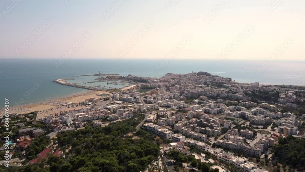 Vieste is an Italian town in the province of Foggia, in Puglia. Renowned seaside resort of the Gargano national park, with international recognition of the blue flag in 2023 Vieste is an Italian town in the province of Foggia, in Puglia. Renowned seaside resort of the Gargano national park, with international recognition of the blue flag in 2023