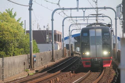 晴れた日の名古屋の鉄道風景