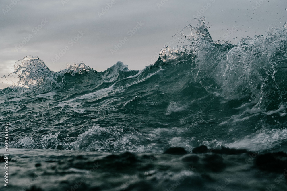 High waves in the ocean High waves in the ocean