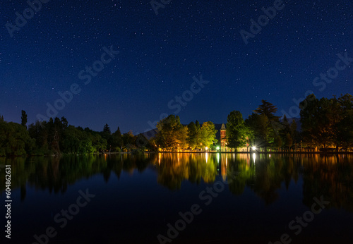 Noche en el lago