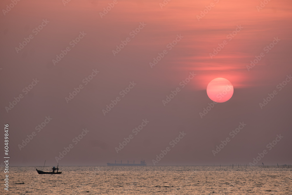Sunset at Krating Lai Beach, Pattaya, Thailand Sunset at Krating Lai Beach, Pattaya, Thailand