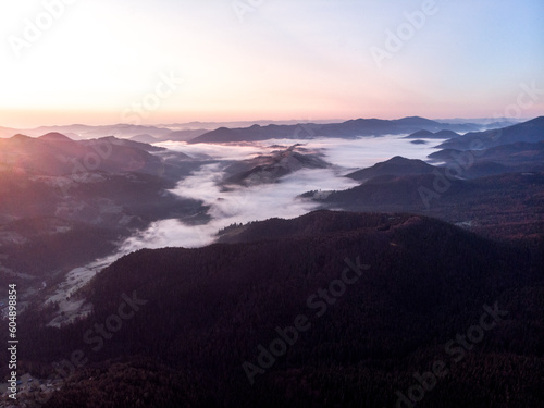 Obraz na płótnie morning mist in Carpathians w salonie