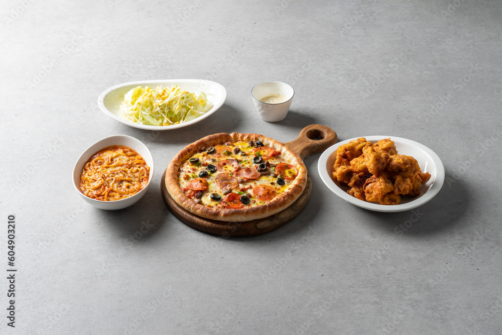 Pizza, bulgogi, pizza, pastry, bacon, cheese crust, cheese, sweet potato, cheddar cheese Pizza, bulgogi, pizza, pastry, bacon, cheese crust, cheese, sweet potato, cheddar cheese