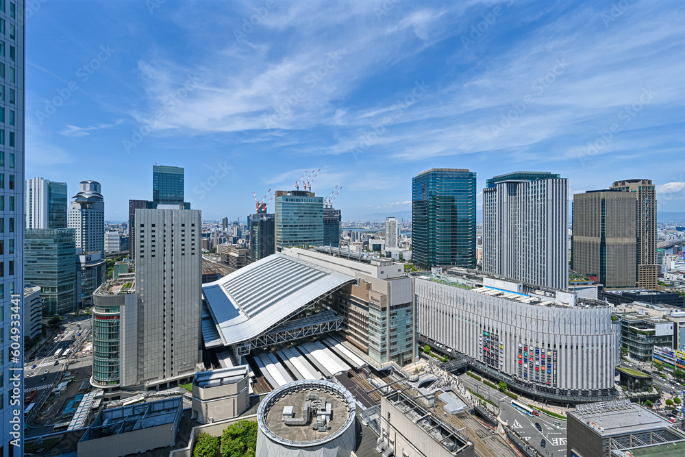 Fototapeta premium 快晴の大阪駅の俯瞰写真 【大阪風景写真】