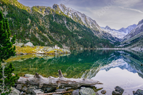 Fototapeta Naklejka Na Ścianę i Meble -  lake in the mountains
