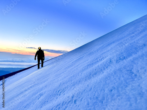 the success of the lone mountaineer on the summits © emerald_media