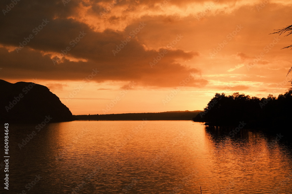 Fototapeta premium sunset on the lake