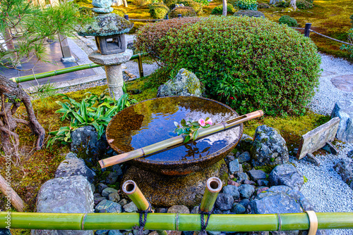 京都、圓光寺の水琴窟 photo