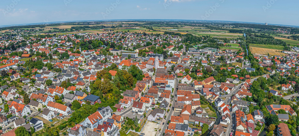 Luftbild von Burgau im schwäbischen Landkreis Günzburg

