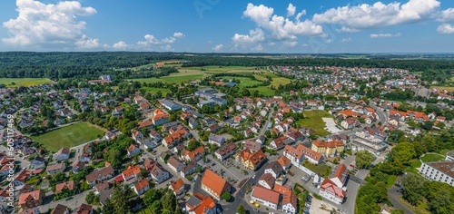 Die Stadt Bad Schussenried in Oberschwaben im Luftbild 