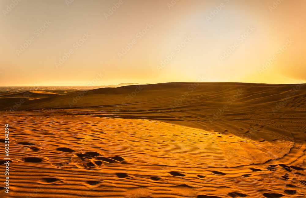Dubai desert safari dunes view