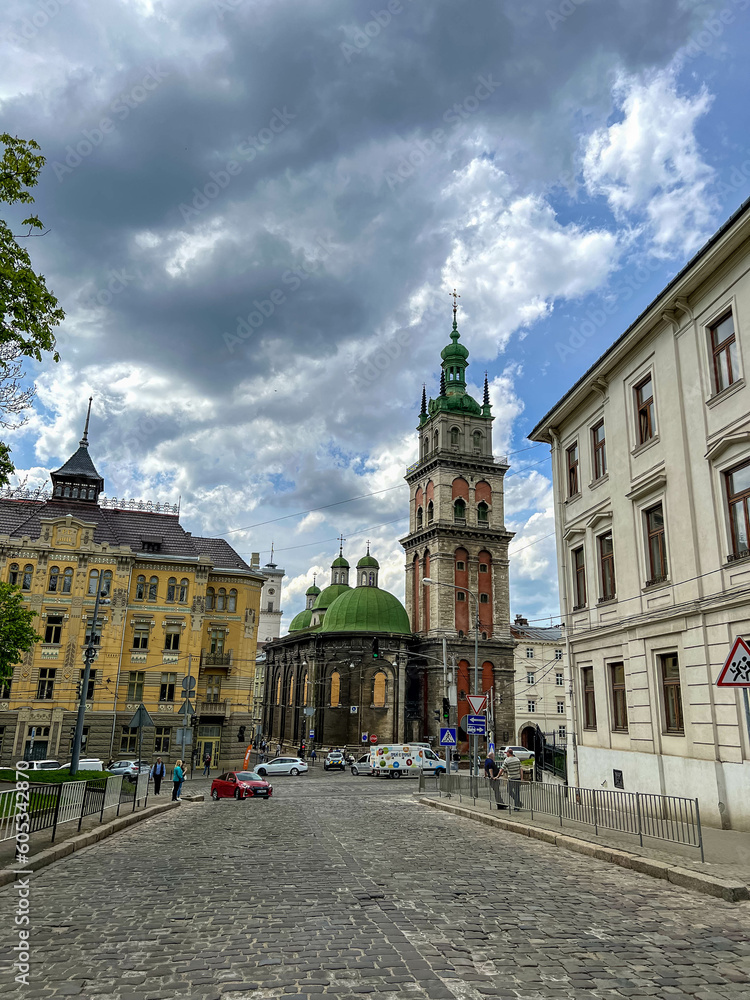 Obraz premium Lviv old city architecture in the sunny day. Perfect old buildings on the spring season