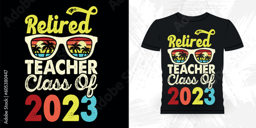 Funny Teacher Retirement Pension Retired Retro Vintage Retirement T-shirt Design
