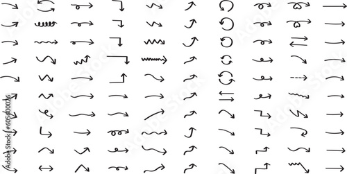 かわいい手書きの矢印セット　   Hand drawn cute vector arrows set